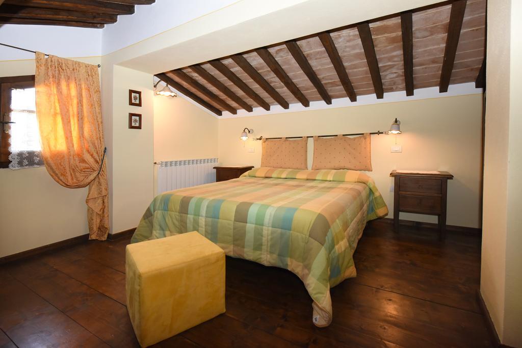 Agriturismo La Valle Del Sole Кастільйоне-д'Орчія Екстер'єр фото